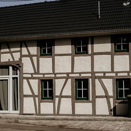 Modernisiertes Fachwerkhaus In Rheinbach Bei Bonn Vila Exterior foto